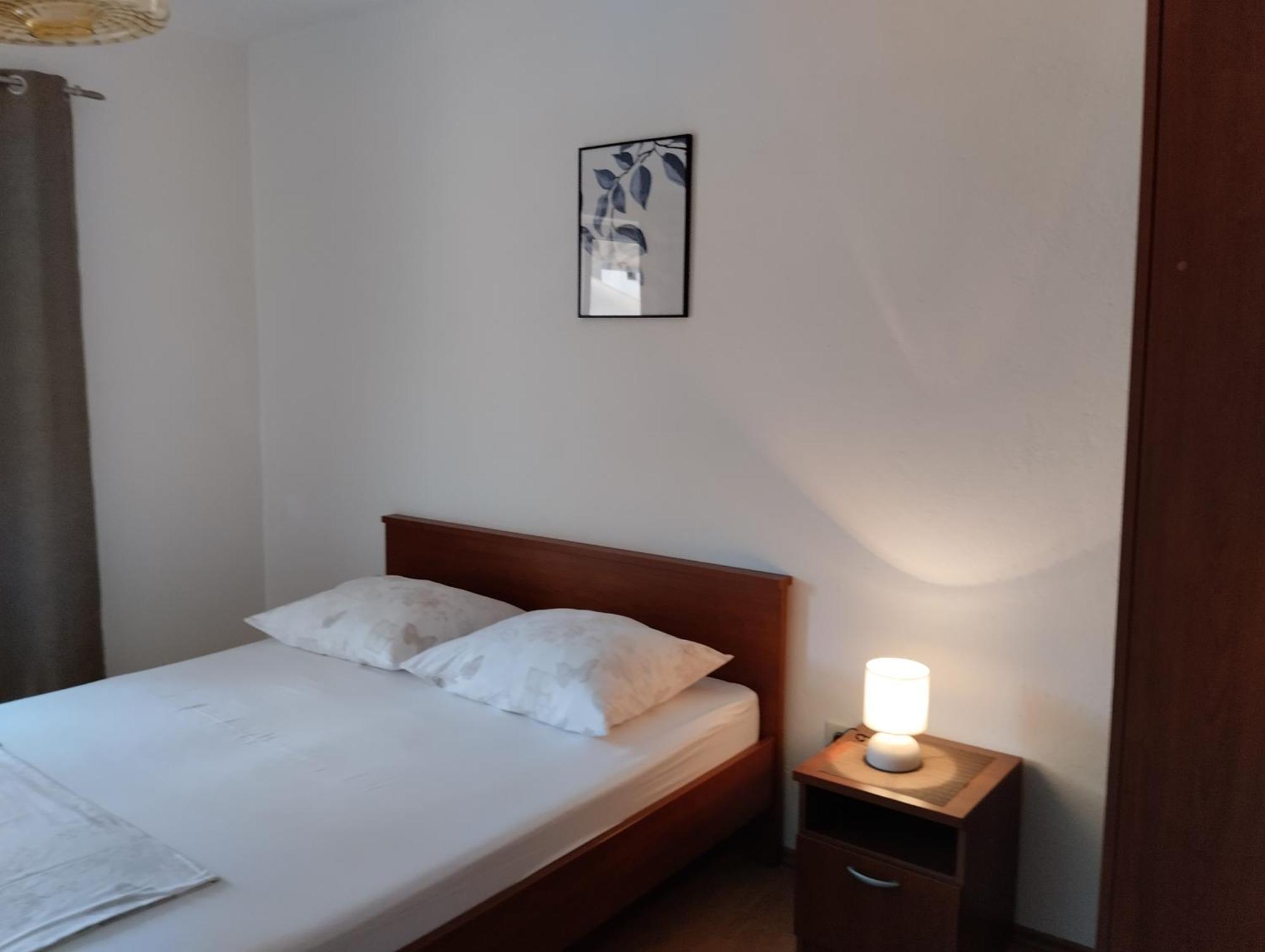 Apartments Nina M Baška Voda Extérieur photo