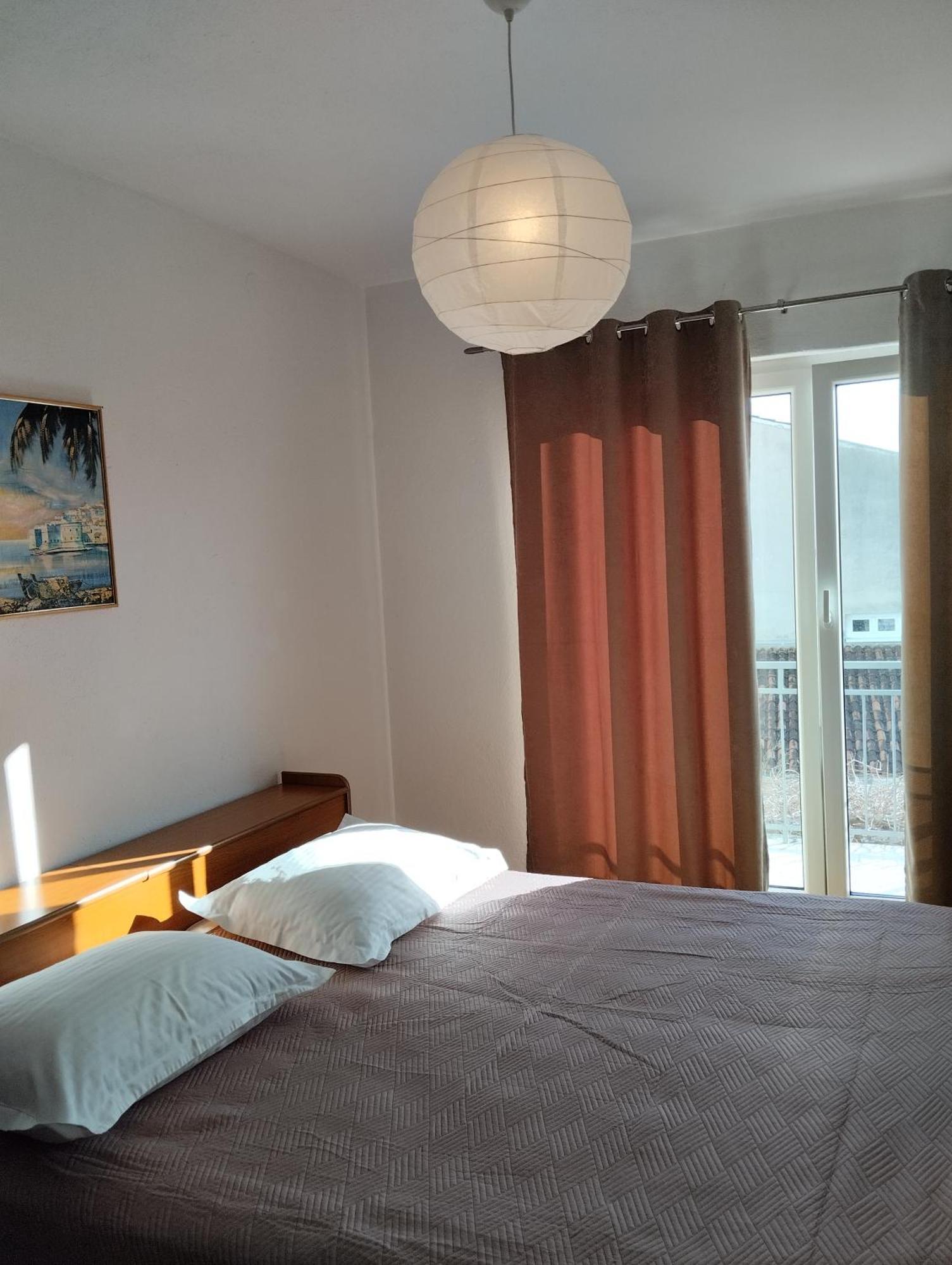 Apartments Nina M Baška Voda Extérieur photo
