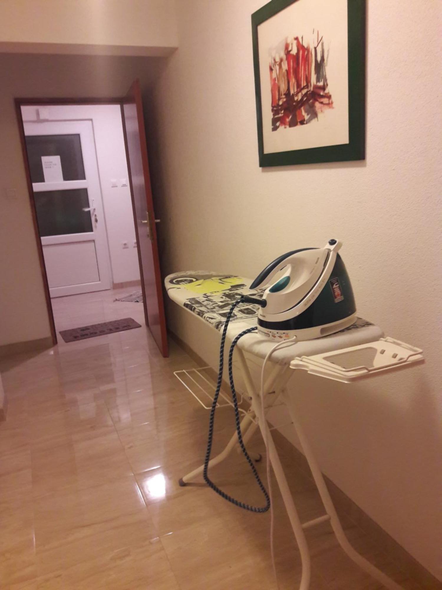Apartments Nina M Baška Voda Extérieur photo